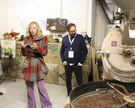 21 november 2024 - Bezoek koffiebranderij Hoorens - Panamarenko