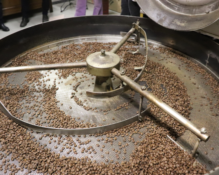 21 november 2024 - Bezoek koffiebranderij Hoorens - Panamarenko